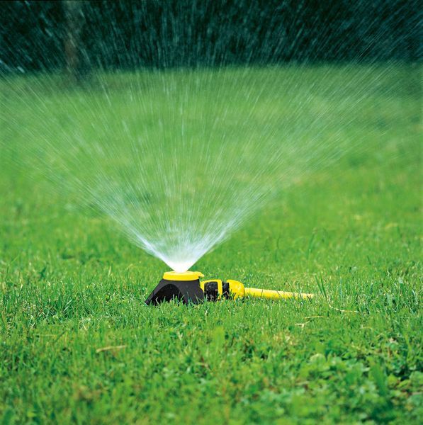 Дождевой ороситель Karcher, круговой 9 м, площадь полива до 64 м2, с насадкой для узких участков. 2.645-025.0 фото