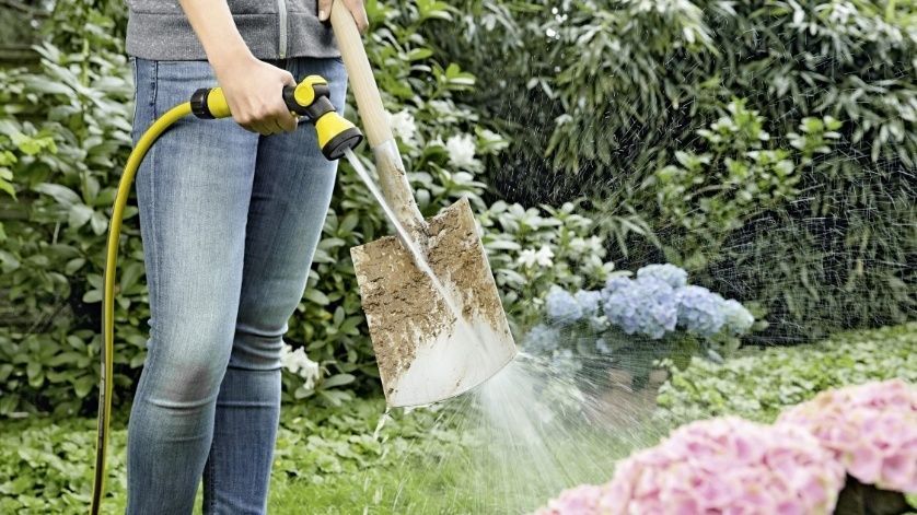 Зрошувач ручний Karcher, пістолетний, 3 режими, регулювання напору води, блокування кнопки поливу 2.645-266.0 фото