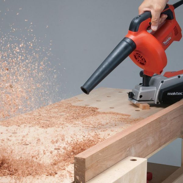 Воздухов садовый Makita M4000 530Вт 174куб/час 1.5кг M4000 фото