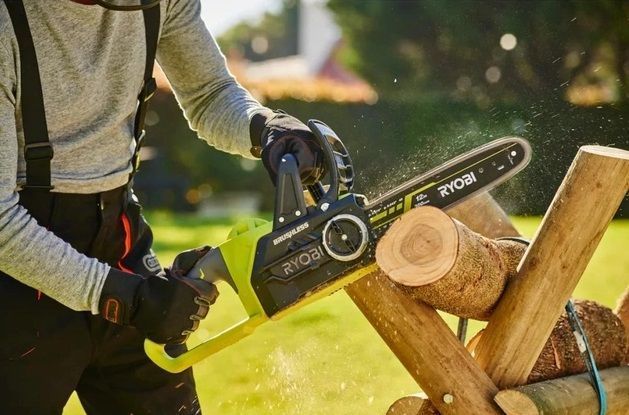 Пила ланцюгова акумуляторна Ryobi RCS1830-140B, ONE+ 18В, шина 30 см, АКБ 4.0Ач+ЗП безщіткова 5133005547 фото