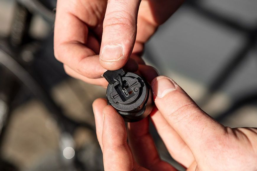 Фонарь велосипедный задний Neo Tools, 30 люмен, 0.5Вт, USB, 400 мАч, 6 функций освещения, функция STOP, IPX6 91-003 фото