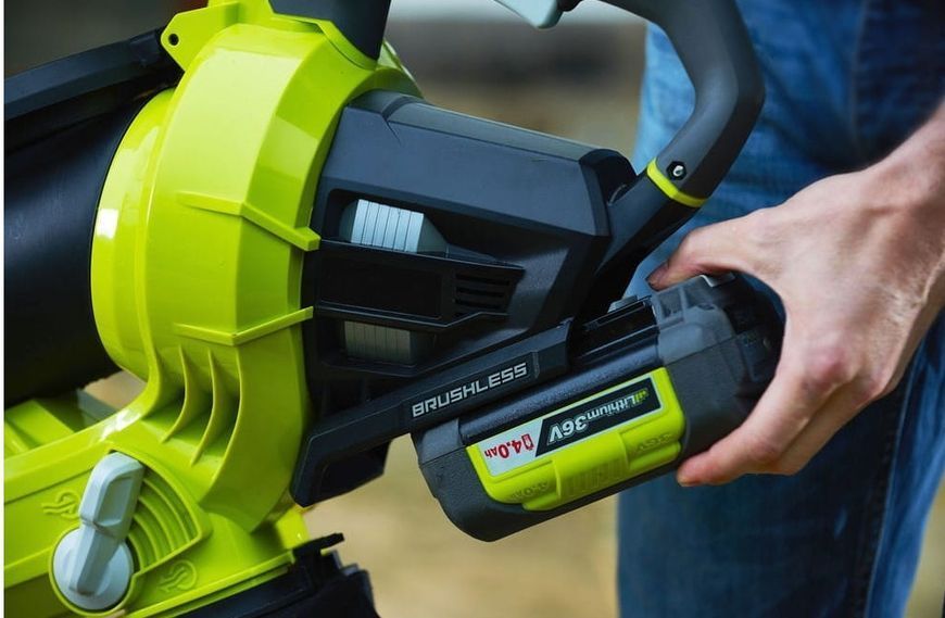 Воздуходувка-пылесос Ryobi MaxPower RBV36B 36B, 238 км/ч безщеточная (без АКБ и ЗУ) 5133002524 фото