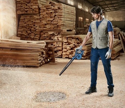 Воздуховод аккумуляторный Bosch GBL 18V-120 Professional, 18В, 270 км/ч, 120 м&sup3;/ч, 1.1 кг 0.601.9F5.100 фото