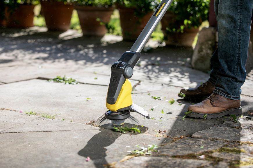 Тример садовий Karcher WRE 18-55 для видалення бур'янів, акумуляторний 18В, 2.85кг, Solo (без АКБ та ЗП) 1.445-244.0 фото