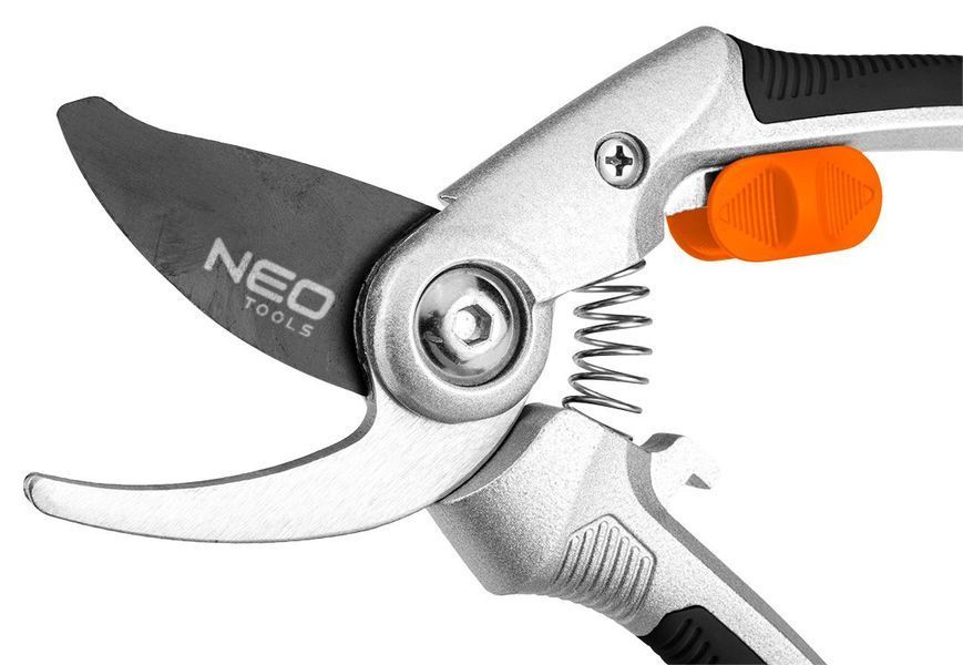 Секатор плоскостной Neo Tools, d реза 20мм, 210мм, 228г 15-212 фото