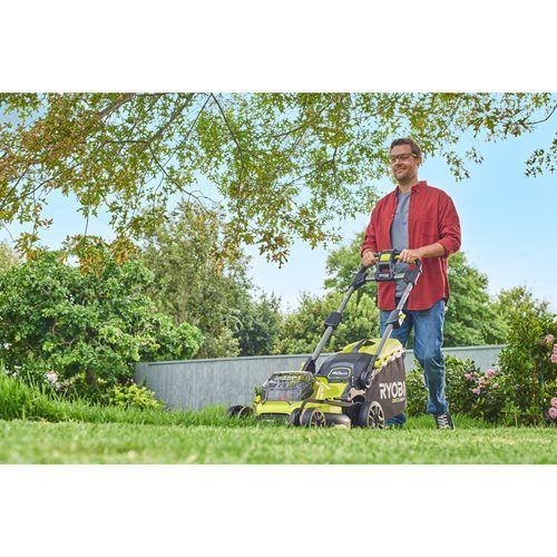 Газонокосарка акумуляторна Ryobi ONE+ RY18LMX40B-0 18В 40см 40л 25-70мм 18.2кг без АКБ та ЗП 5133005479 фото
