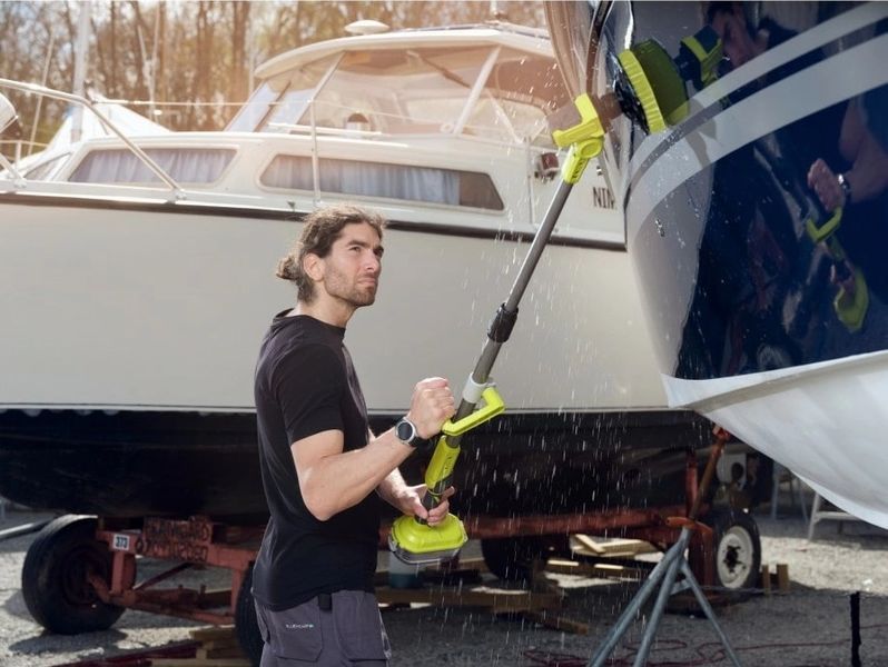 Щетка телескопическая Ryobi R18TPS-0, аккумуляторная ONE+ 18В, щетка 15см, 210об/мин, длина ручки 1-1.4м, IPX7, 2.1кг (без АКБ и ЗУ) 5133004847 фото