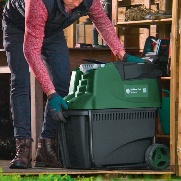 Подрібнювач садовий Bosch AXT 25 TC 2500Вт 40 об/хв 45мм 53 л. 30.5кг ріжуча система Turbine-Cut низькошумний 0.600.803.30C фото
