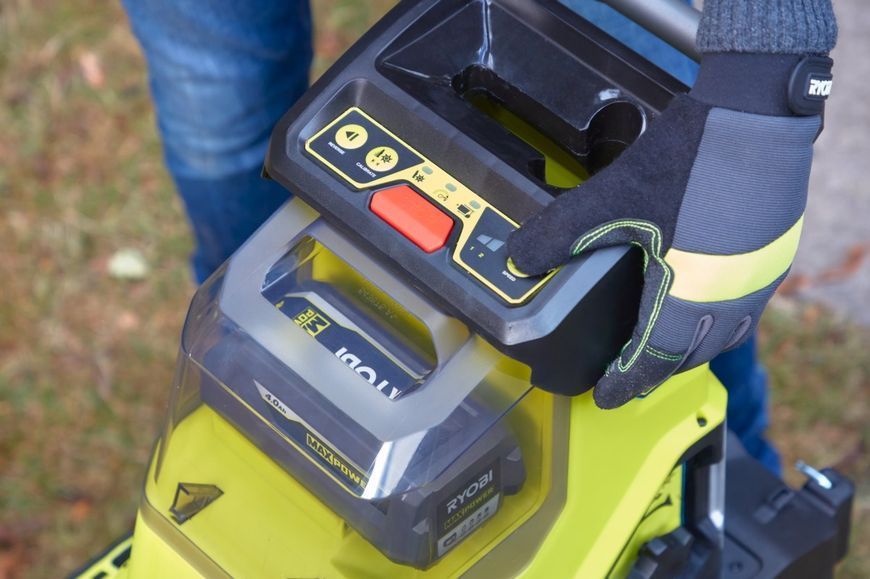Подрібнювач садовий акумуляторний Ryobi Max Power RY36SHX40-0 36В 40мм 55л 18кг (без АКБ та ЗУ) фреза низькошумний 5133005451 фото