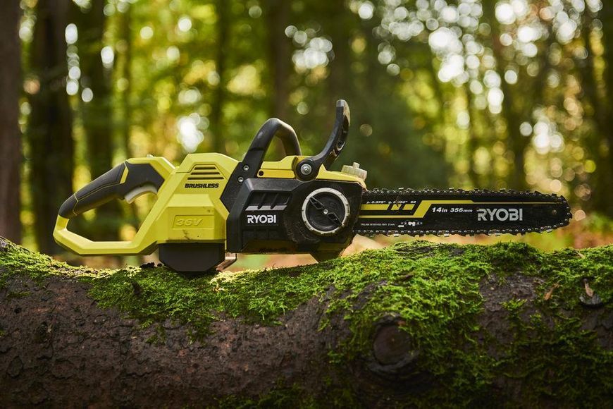 Пила ланцюгова акумуляторна Ryobi RY36CSX35A-0 36В MAX POWER шина 35см Oregon безщіткова 5.1кг без АКБ та ЗП 5133004595 фото